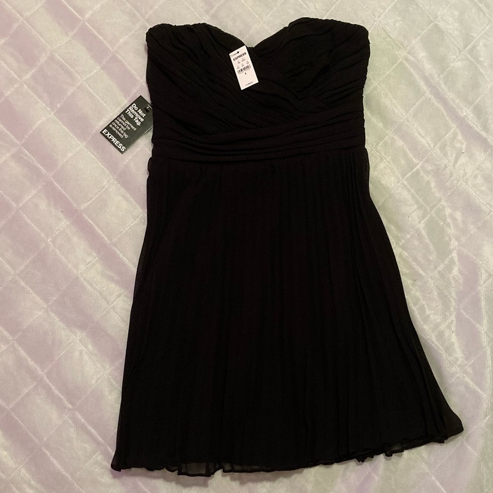Express. Black sweetheart dress. Size 8